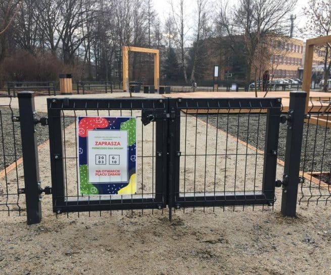 furtka na plac zabaw