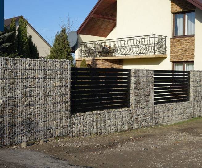 Ogrodzenia frontowe 80